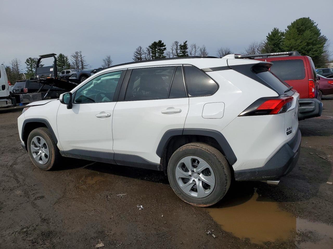 2021 Toyota Rav4 Le - Image 2