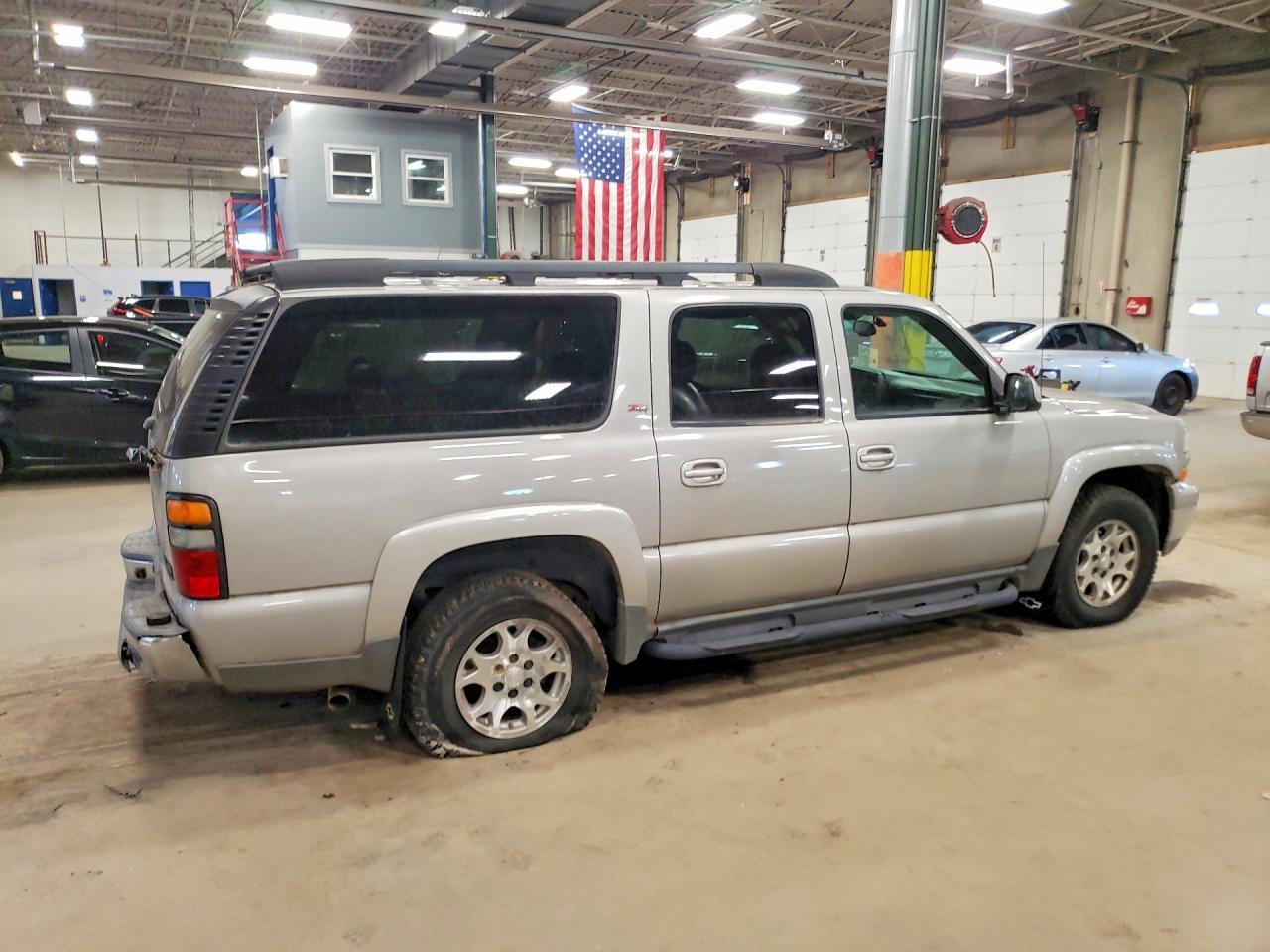 2006 Chevrolet Suburban K1500 - Фото 3