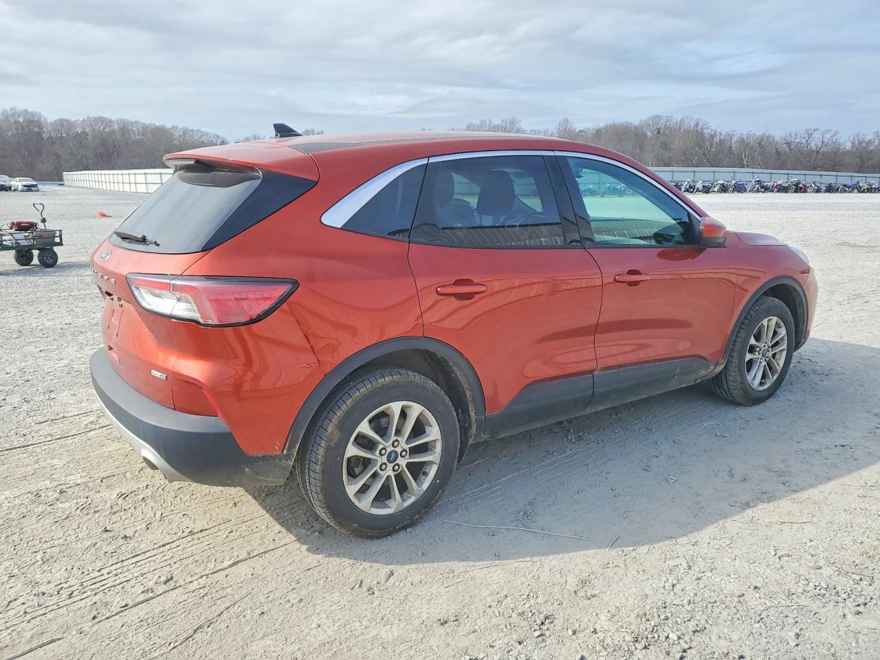 2020 Ford Escape Se - Image 3