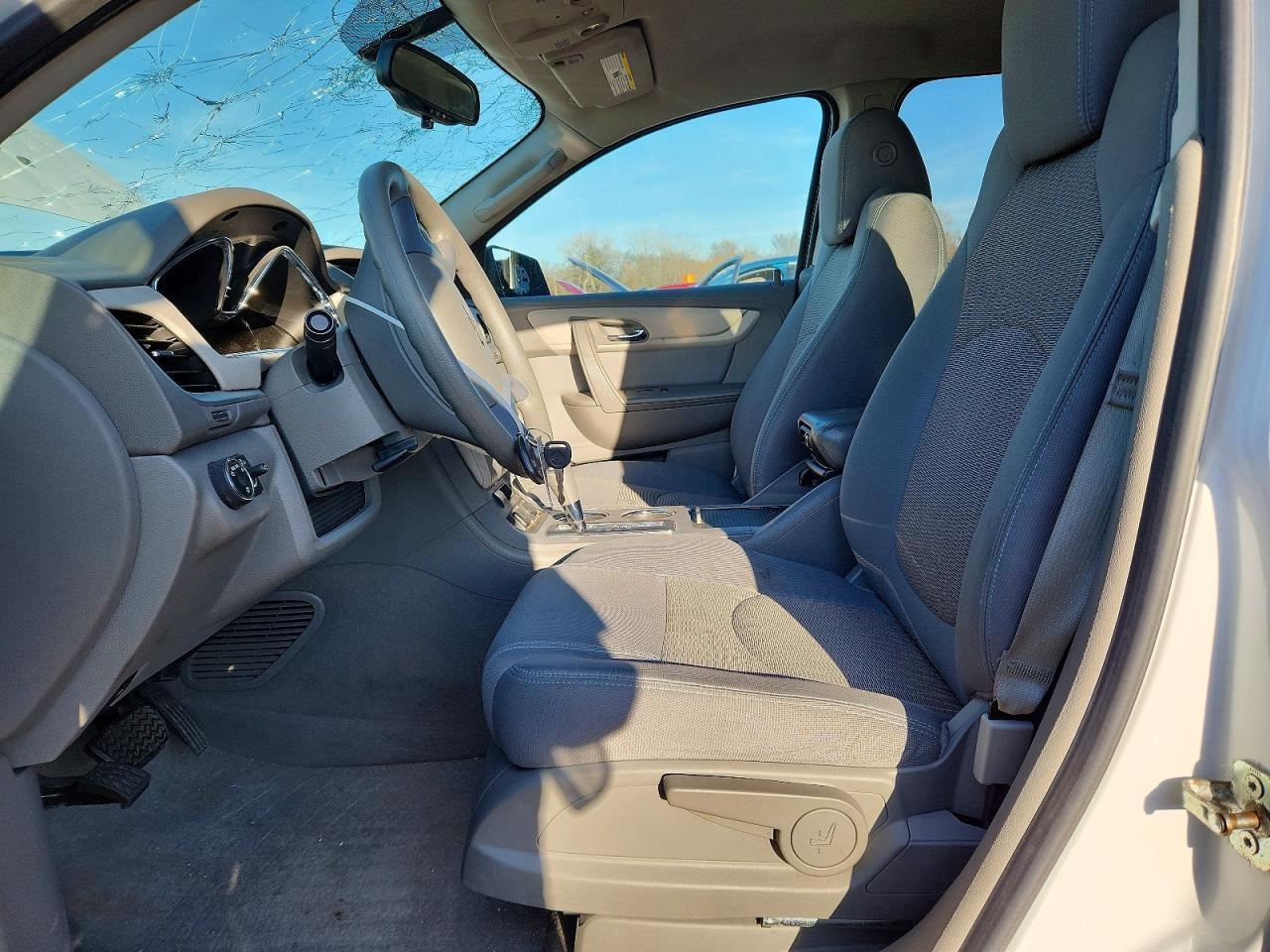 2017 Chevrolet Traverse Ls - Фото 7