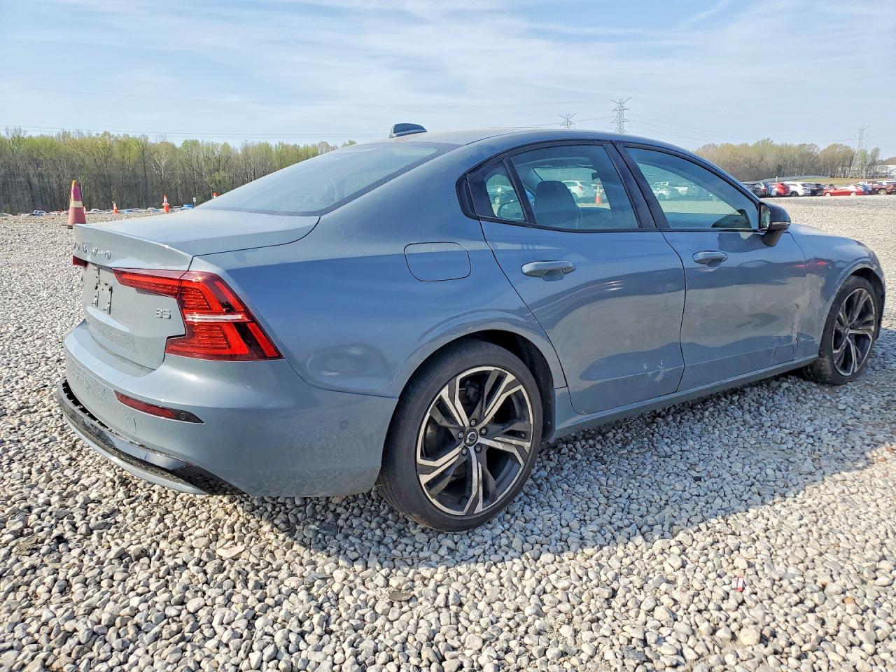 2024 Volvo S60 Plus - Фото 3