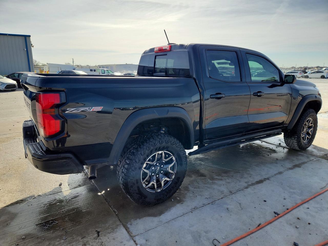 2025 Chevrolet Colorado Zr2 - Фото 3
