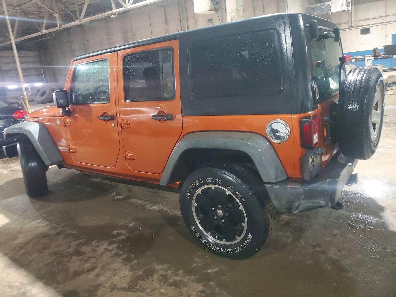 2011 Jeep Wrangler Unlimited Sport - Фото 2