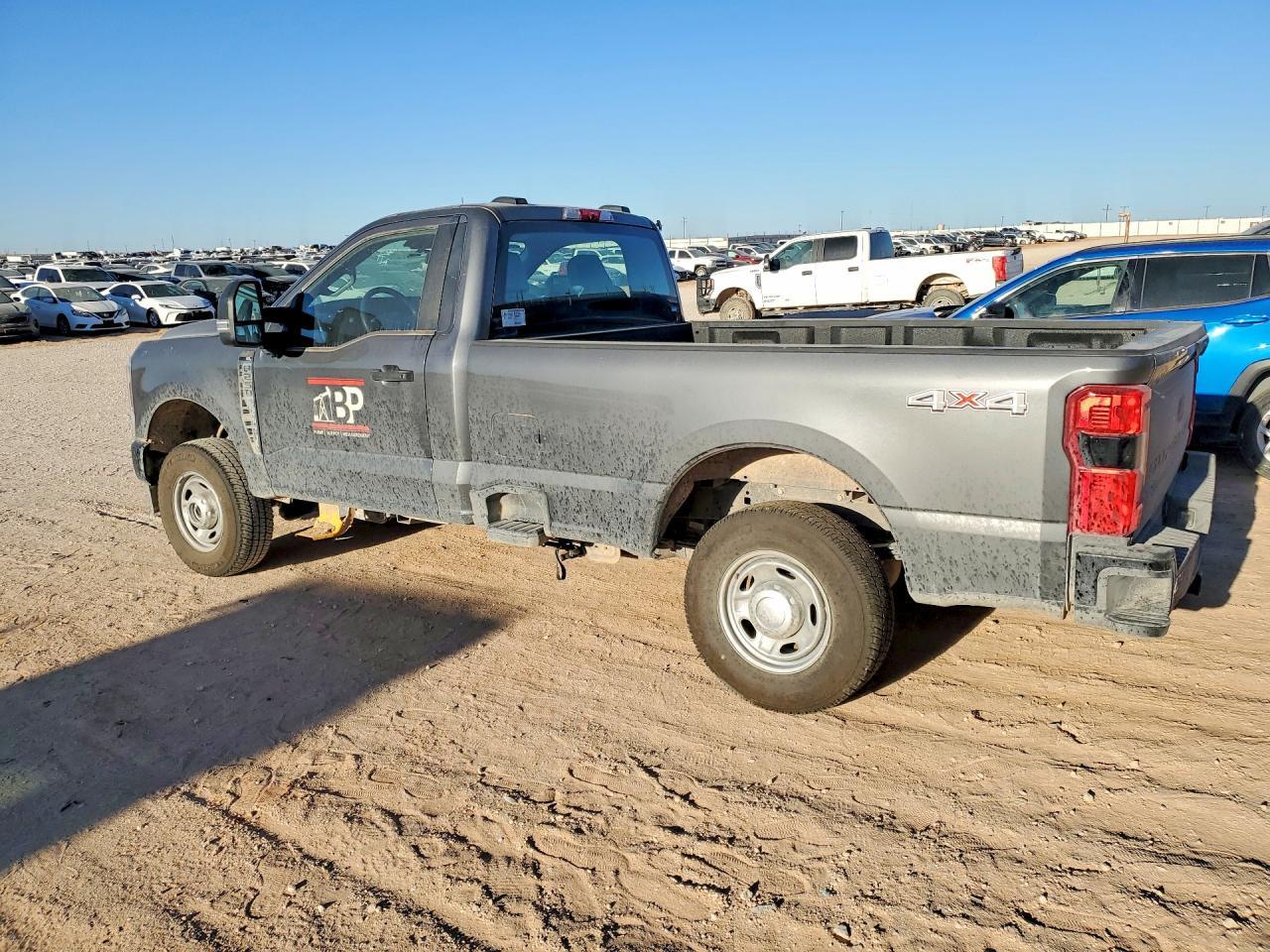 2026 Ford F250 Super Duty - Фото 2