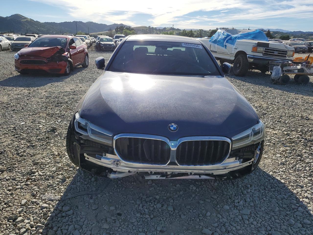 2023 BMW 530 I - Image 5