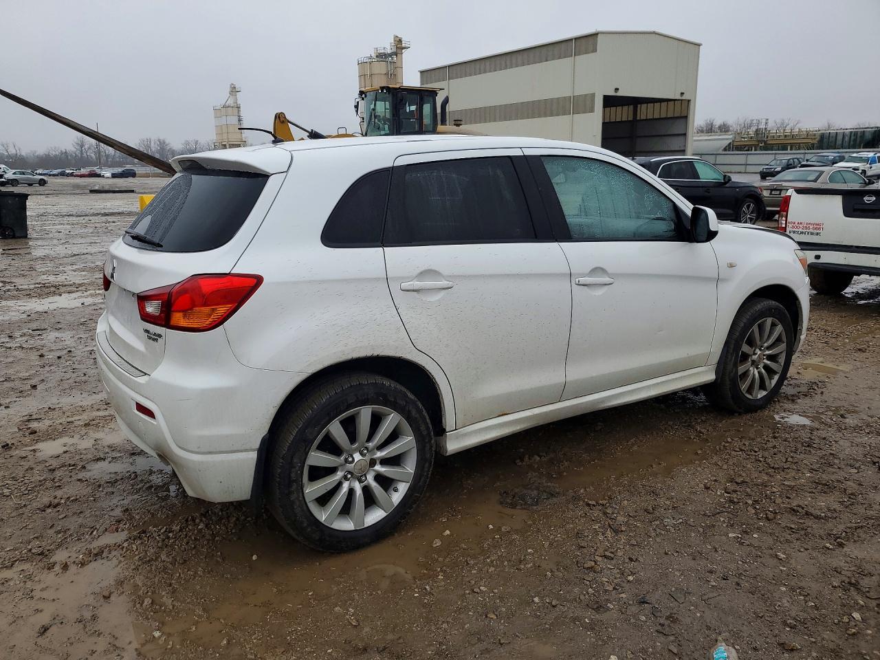 2011 Mitsubishi Outlander Sport Se - Фото 3