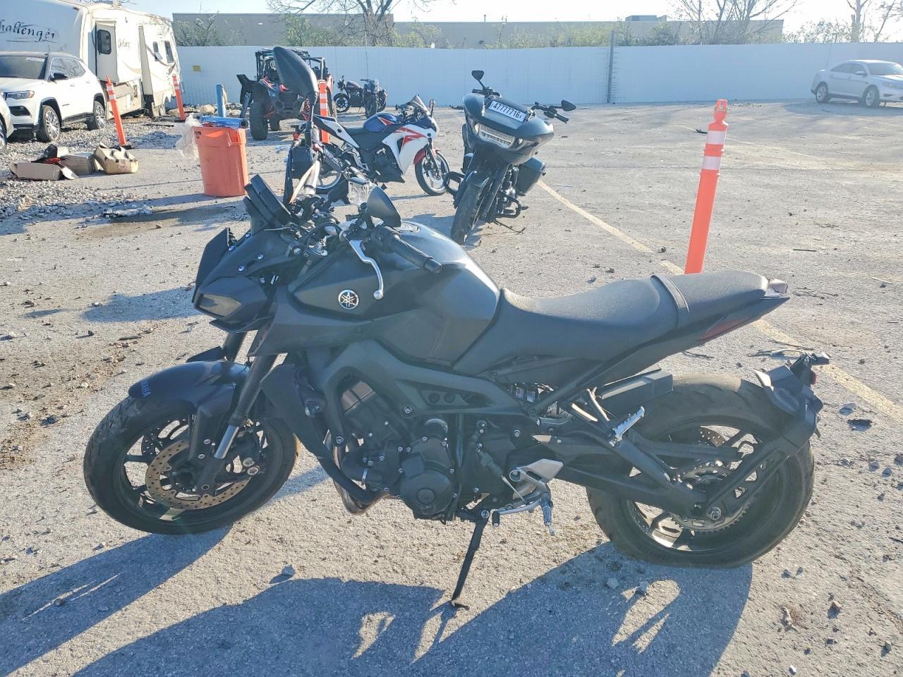 2020 Yamaha Mt09 - Фото 3