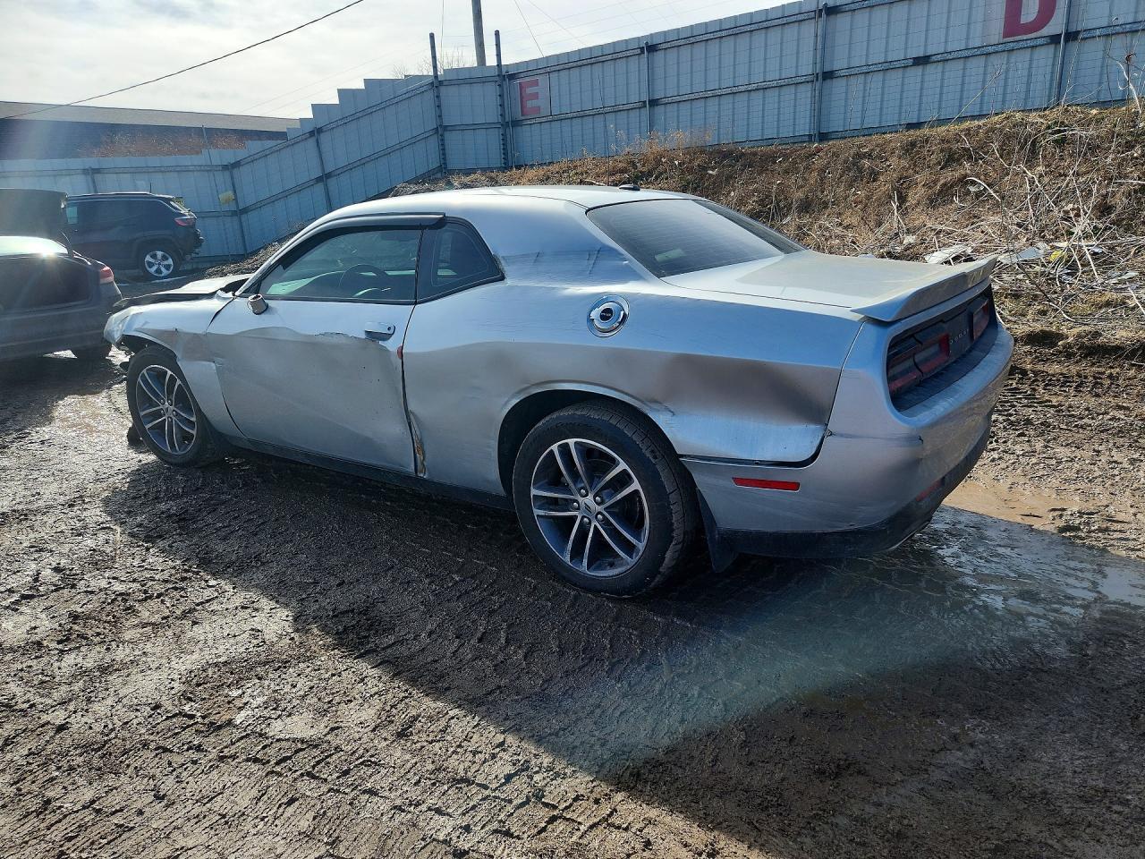 2019 Dodge Challenger Sxt - Фото 2