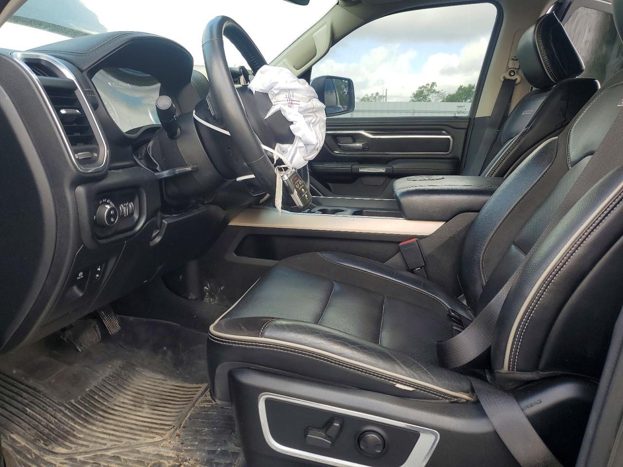 2022 Ram 1500 Laramie - Image 7