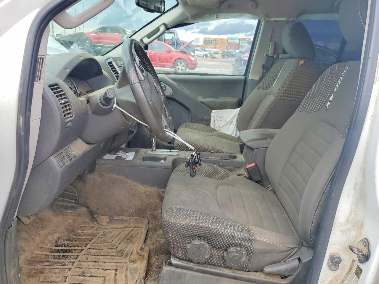 2015 Nissan Frontier Pro-4X - Image 7