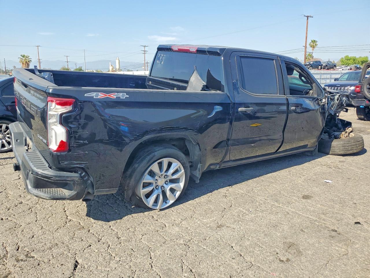 2021 Chevrolet Silverado K1500 Custom - Image 3