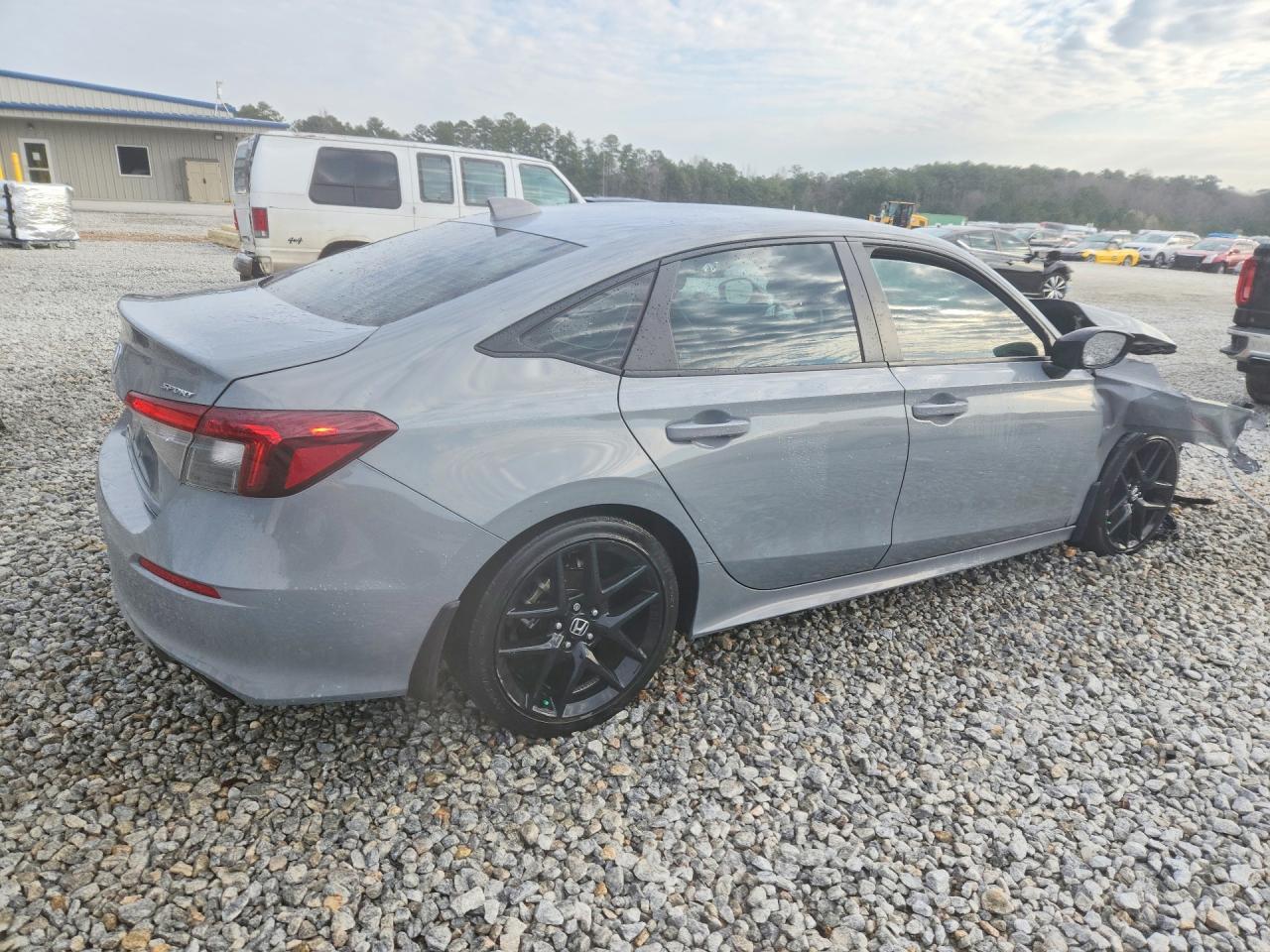2025 Honda Civic Sport - Фото 3