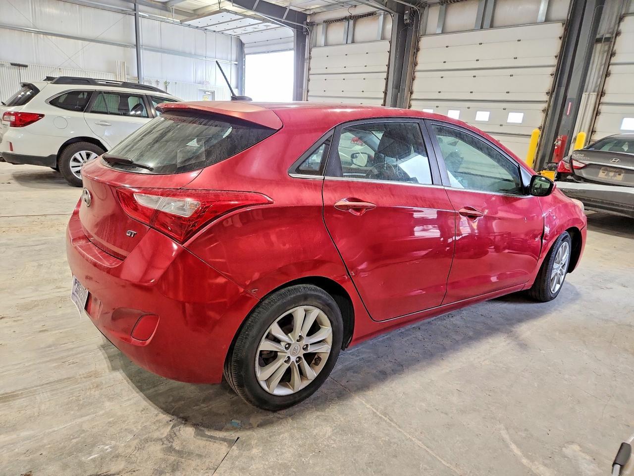 2014 Hyundai Elantra Gt Base - Image 3