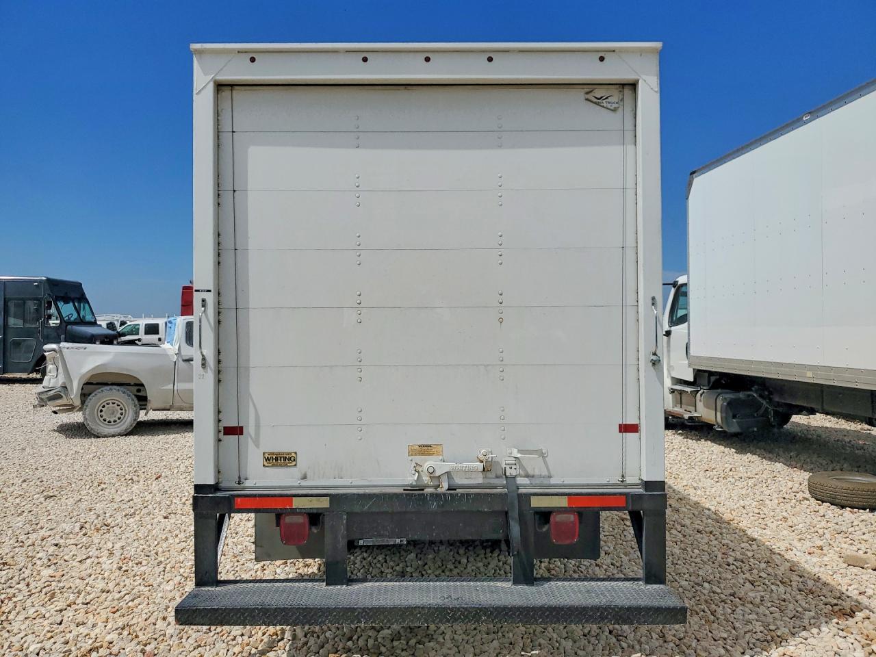2017 Ford Transit Box Truck - Фото 6