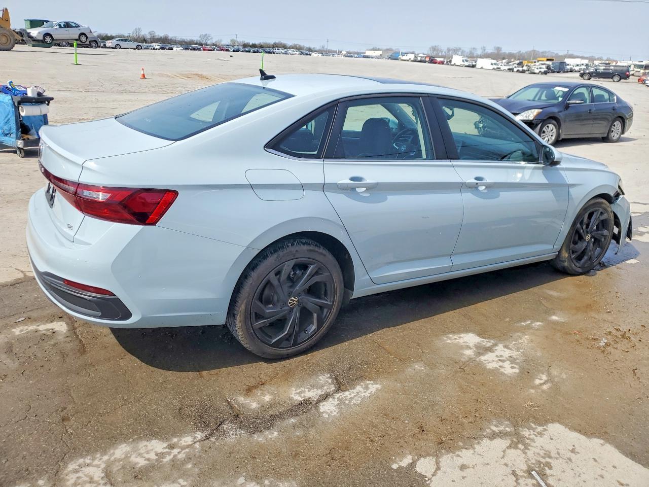 2025 Volkswagen Jetta Se - Фото 3