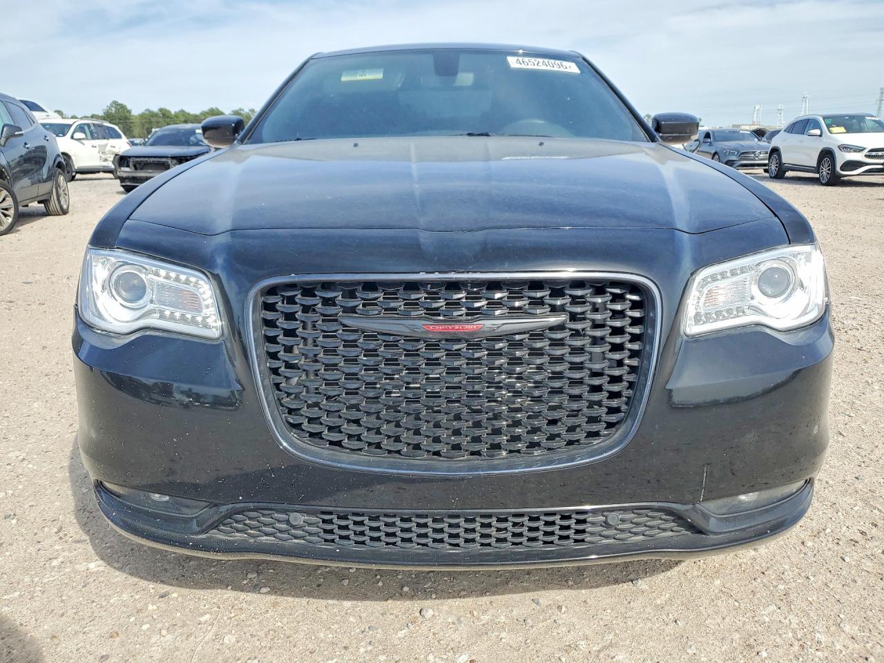 2023 Chrysler 300 S - Фото 5