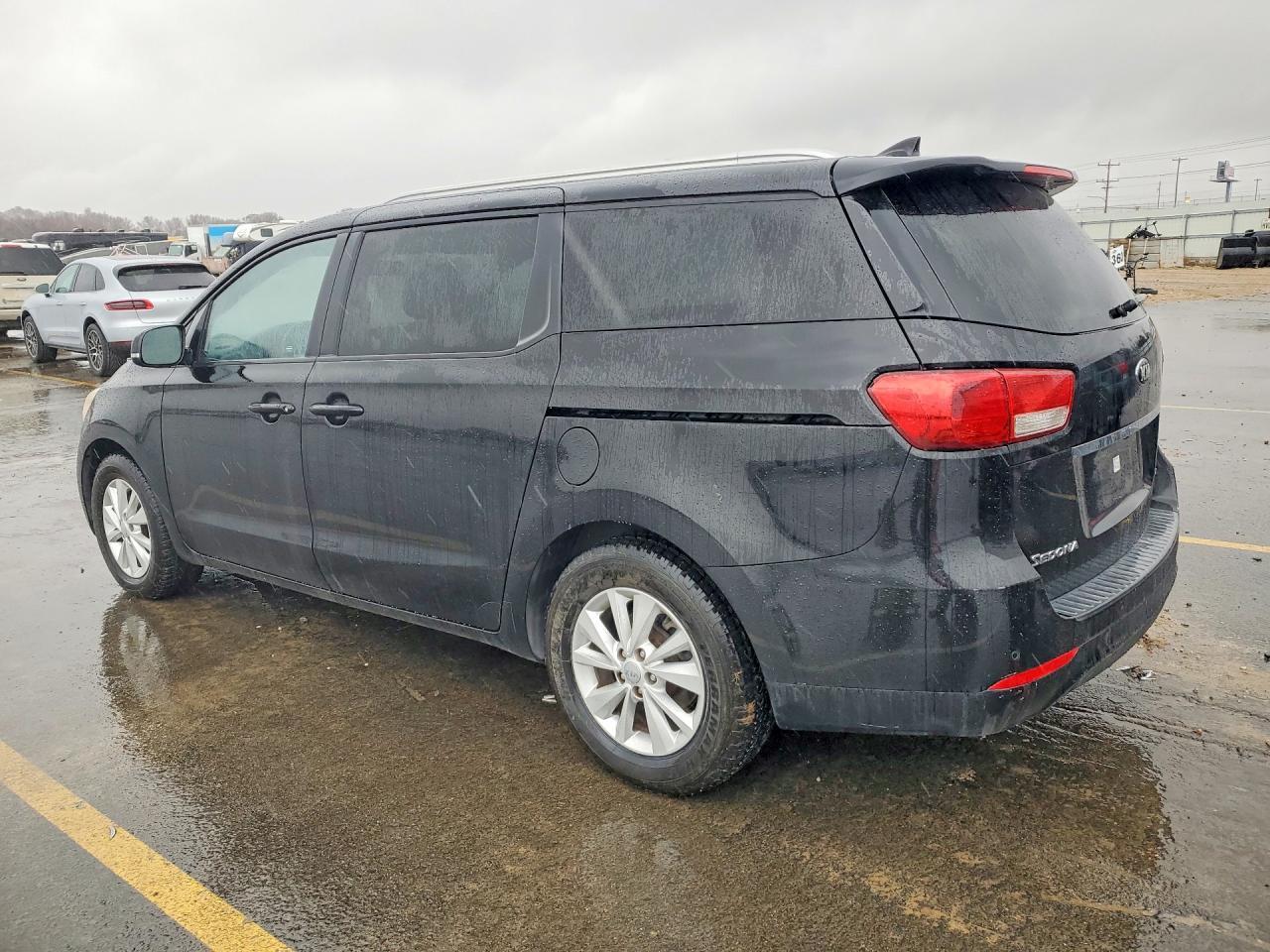 2015 Kia Sedona Lx - Фото 2