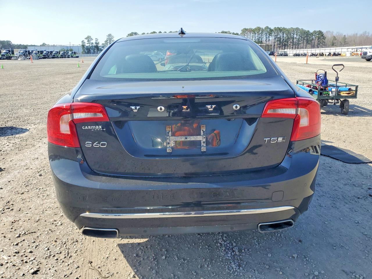 2017 Volvo S60 Premier - Image 6