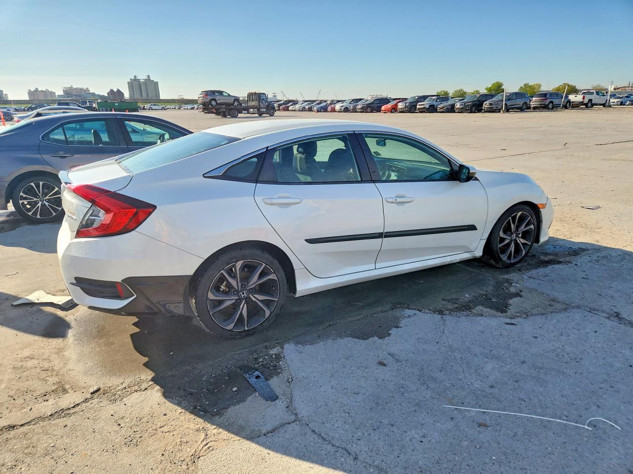 2020 Honda Civic Sport - Фото 3