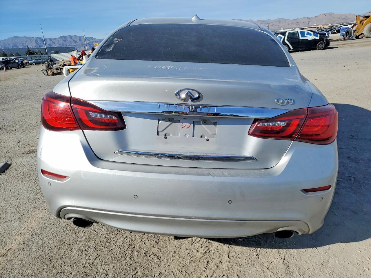 2018 Infiniti Q70 3.7 Luxe - Фото 6