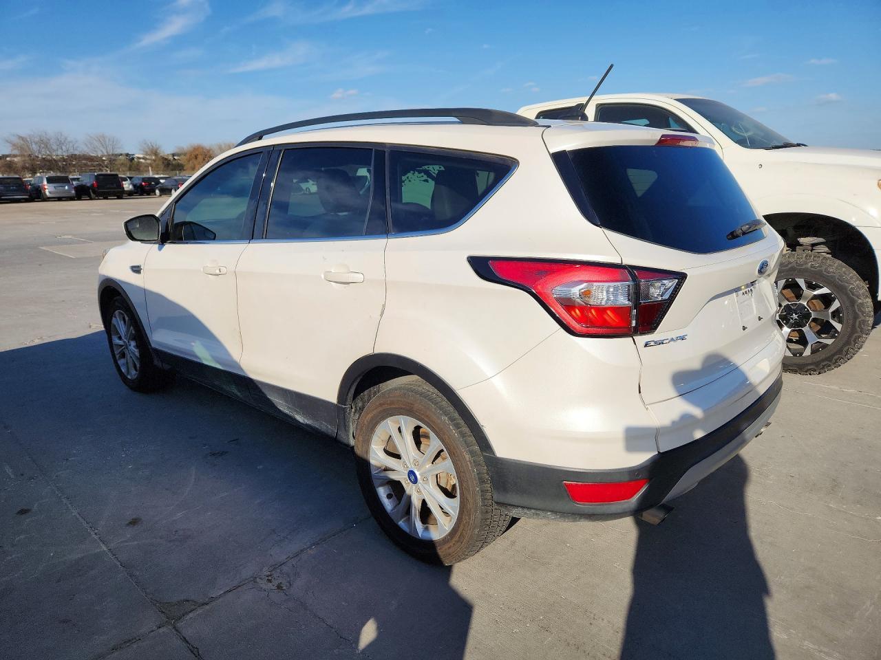 2018 Ford Escape Sel - Фото 2