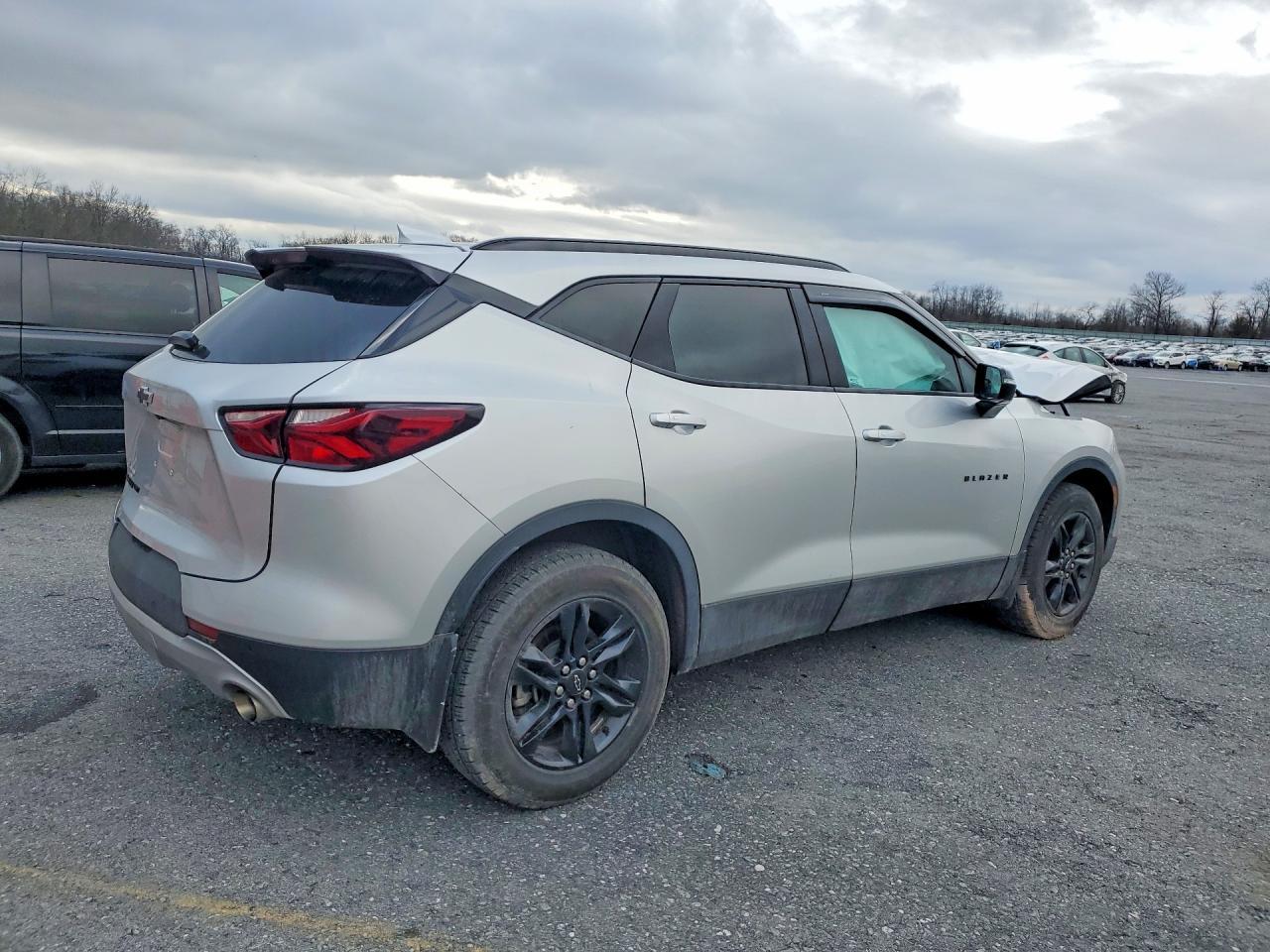 2021 Chevrolet Blazer 2Lt - Фото 3
