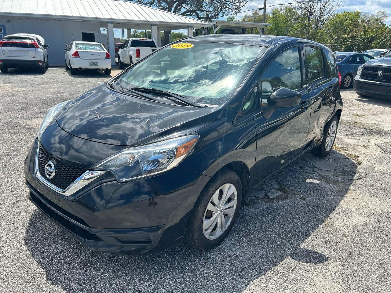 2019 Nissan Versa Note Sv - Image 2