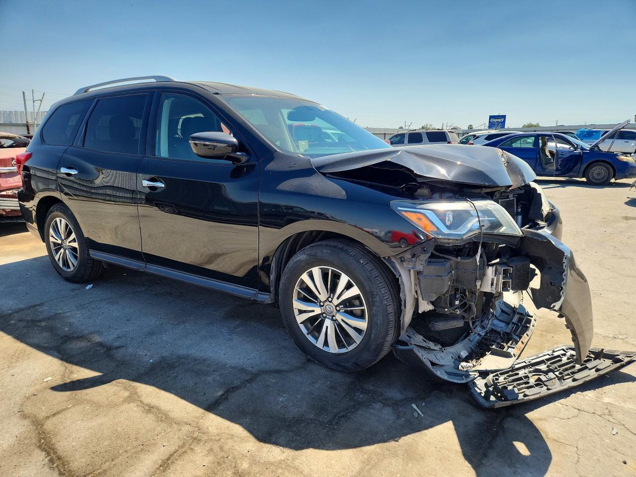 2019 Nissan Pathfinder Sv - Image 4