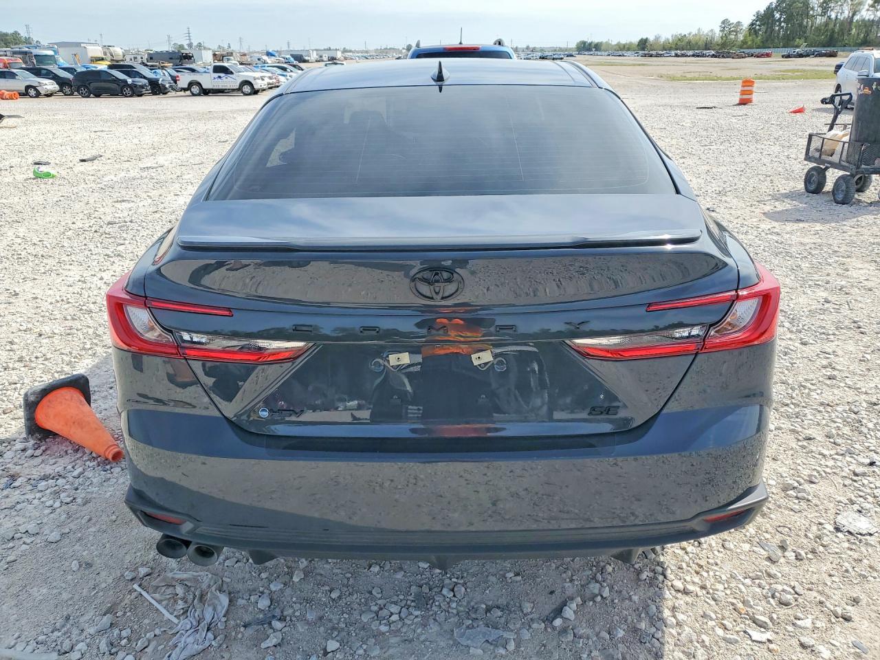 2025 Toyota Camry Se - Фото 6
