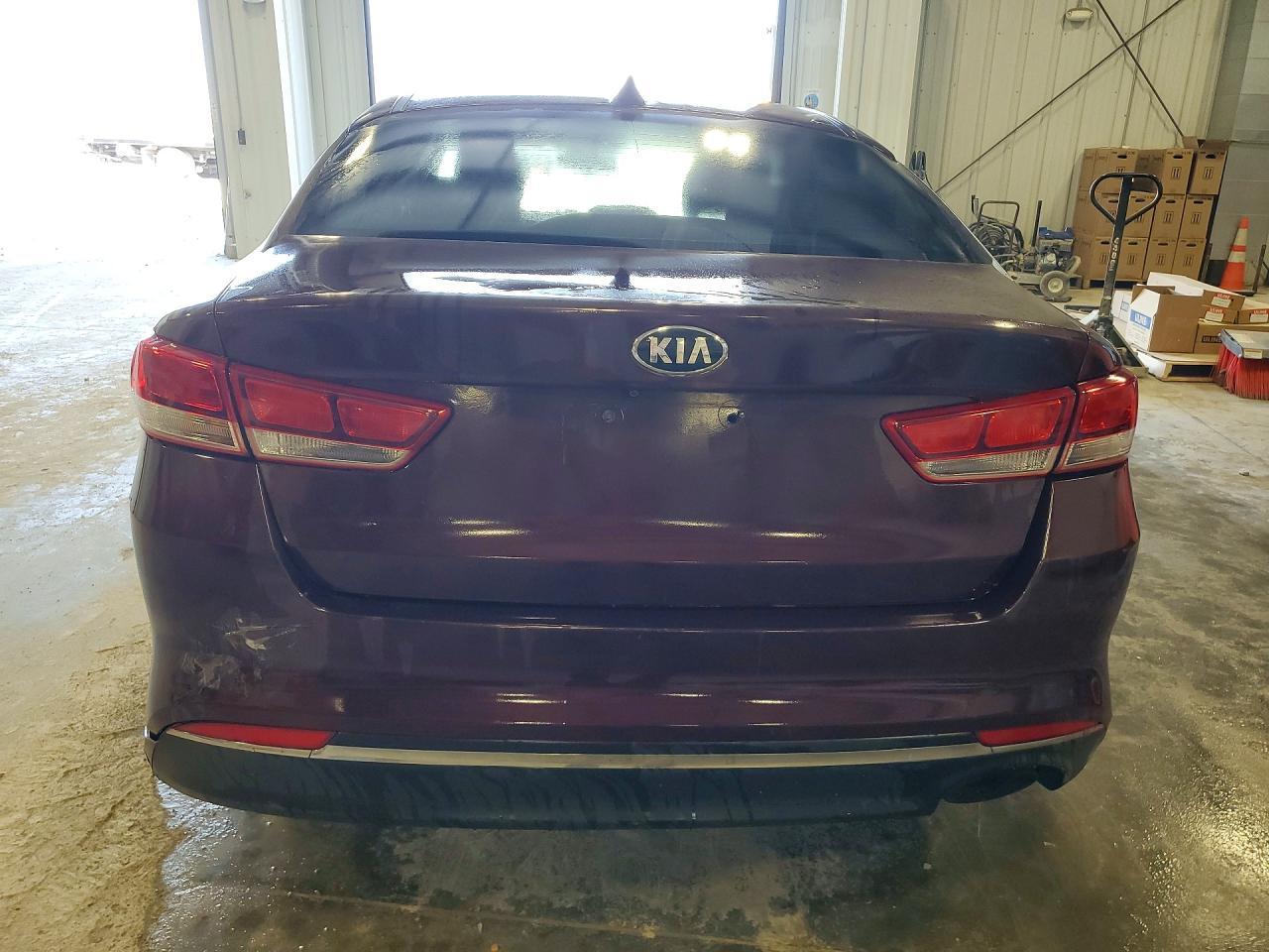 2017 Kia Optima Lx - Фото 6