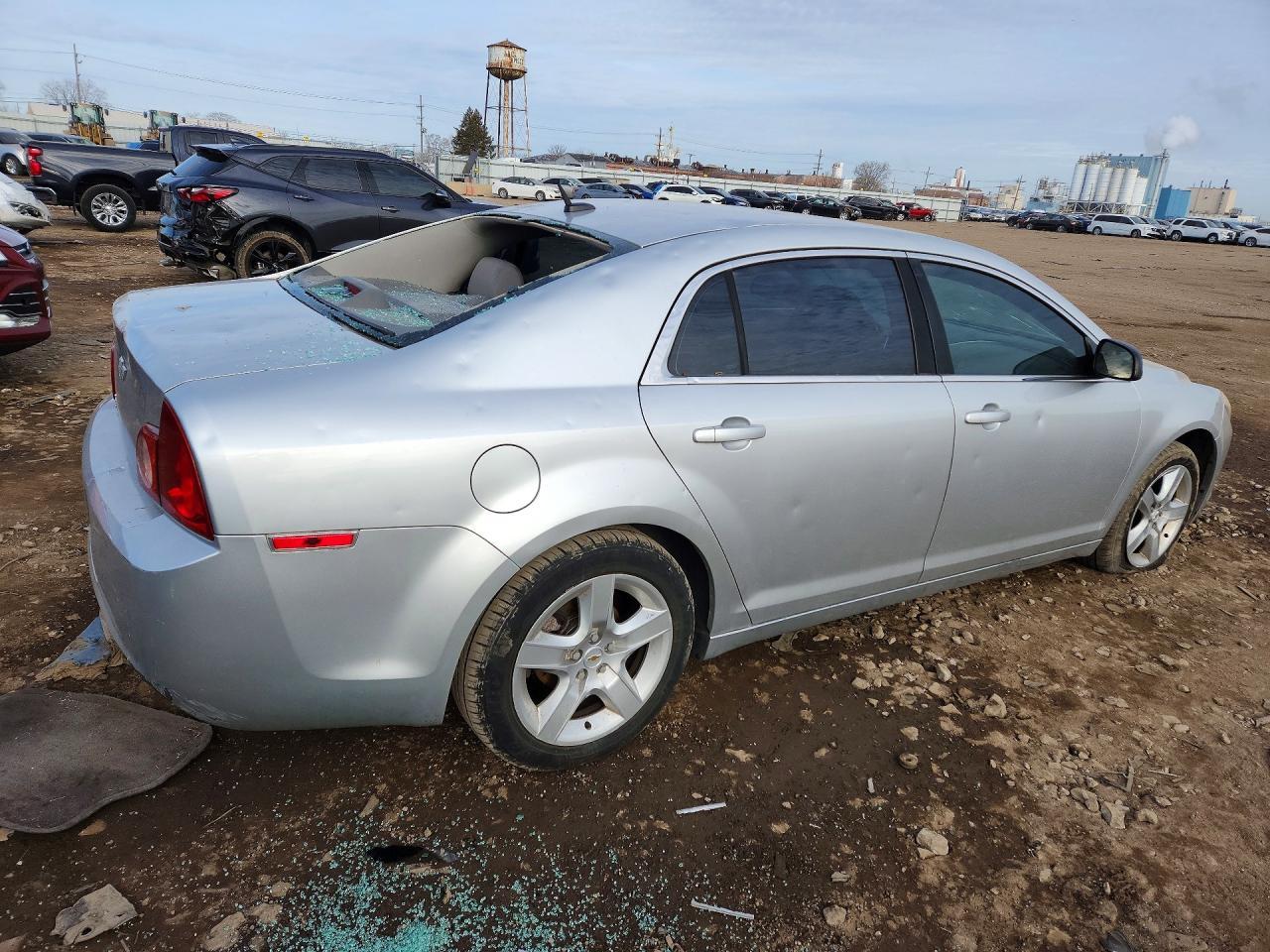 2010 Chevrolet Malibu Ls - Image 3
