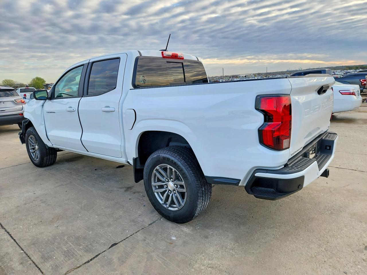 2023 Chevrolet Colorado Lt - Фото 2