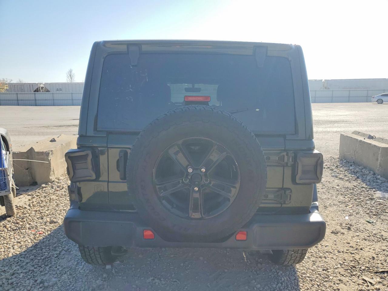 2021 Jeep Wrangler Unlimited Sahara - Фото 6