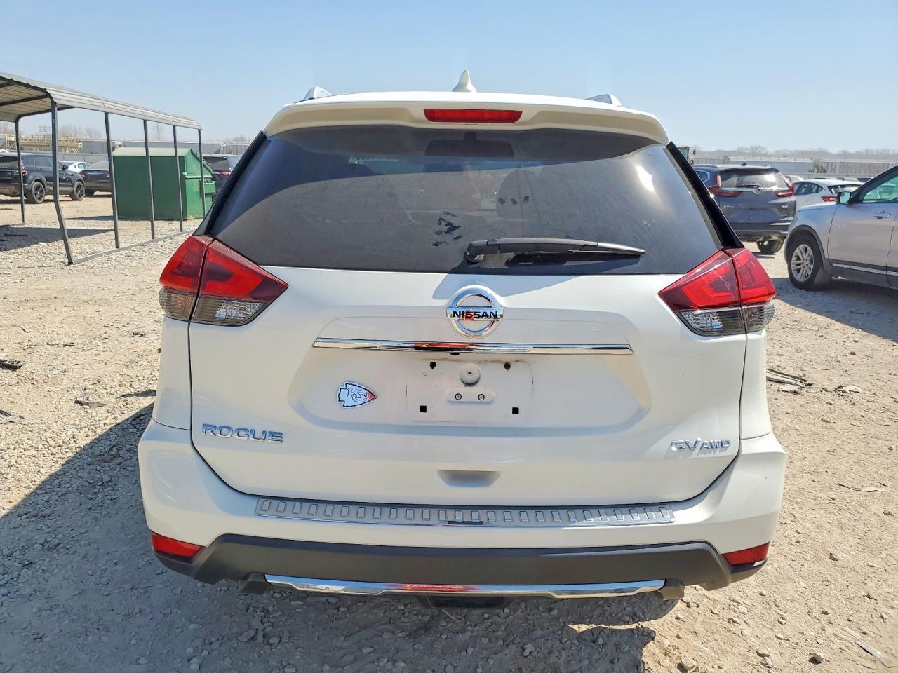 2018 Nissan Rogue - Image 6