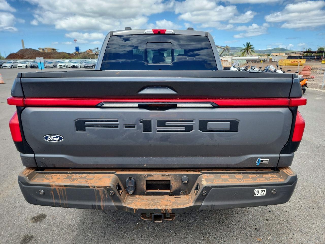 2025 Ford F150 Lightning Lariat - Image 6