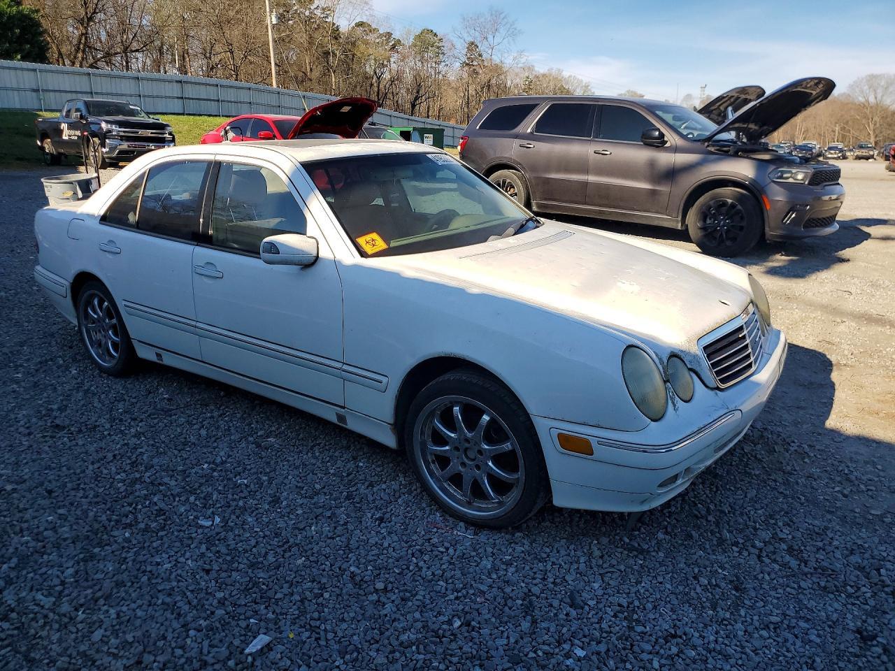 2000 Mercedes-Benz E 320 - Image 4