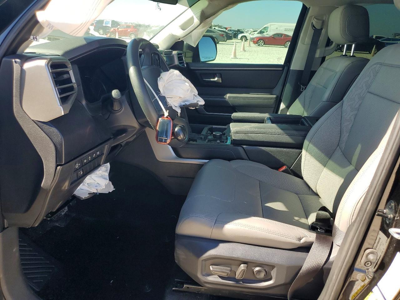 2024 Toyota Tundra Sr5 - Фото 7