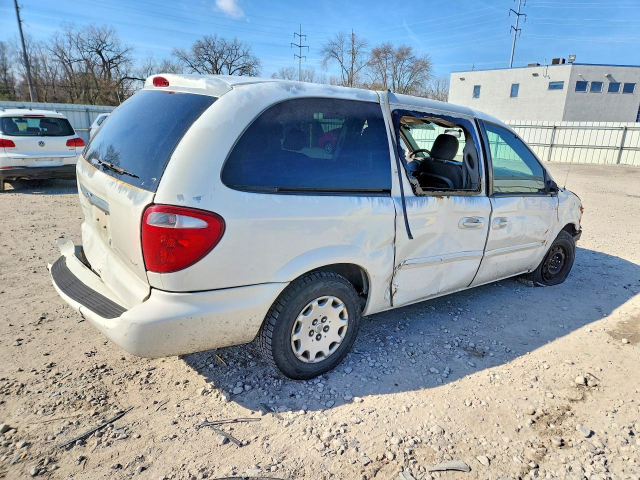 2003 Chrysler Town & Country Lx - Image 3