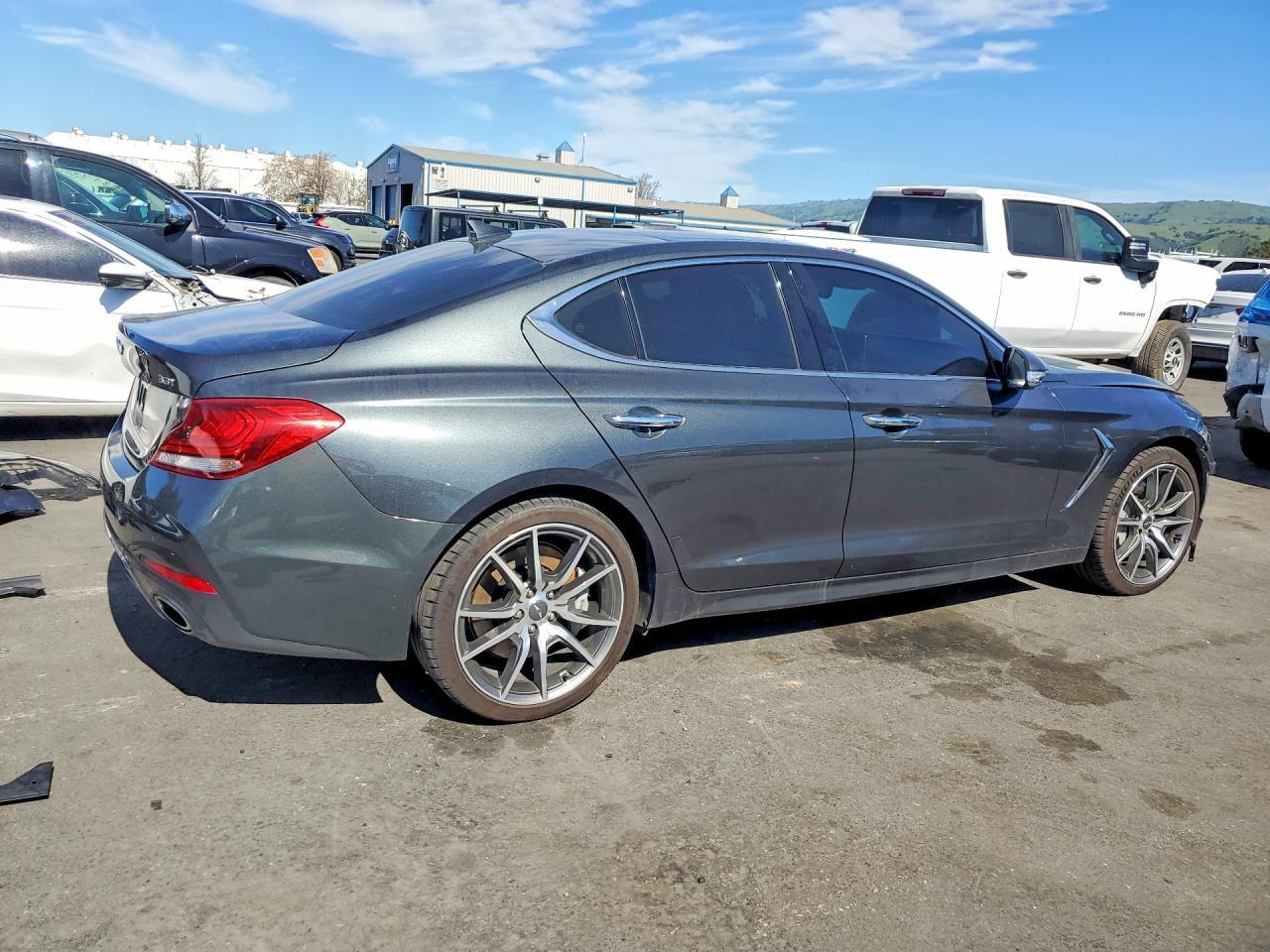 2019 Genesis G70 3.3T Advanced - Фото 3