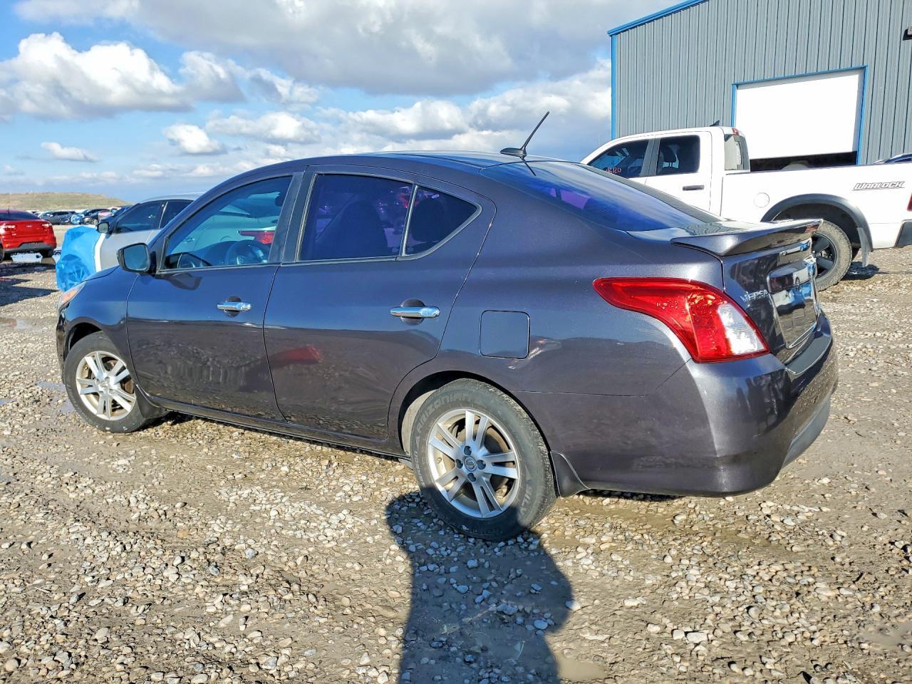 2015 Nissan Versa 1.6 Sv - Image 2
