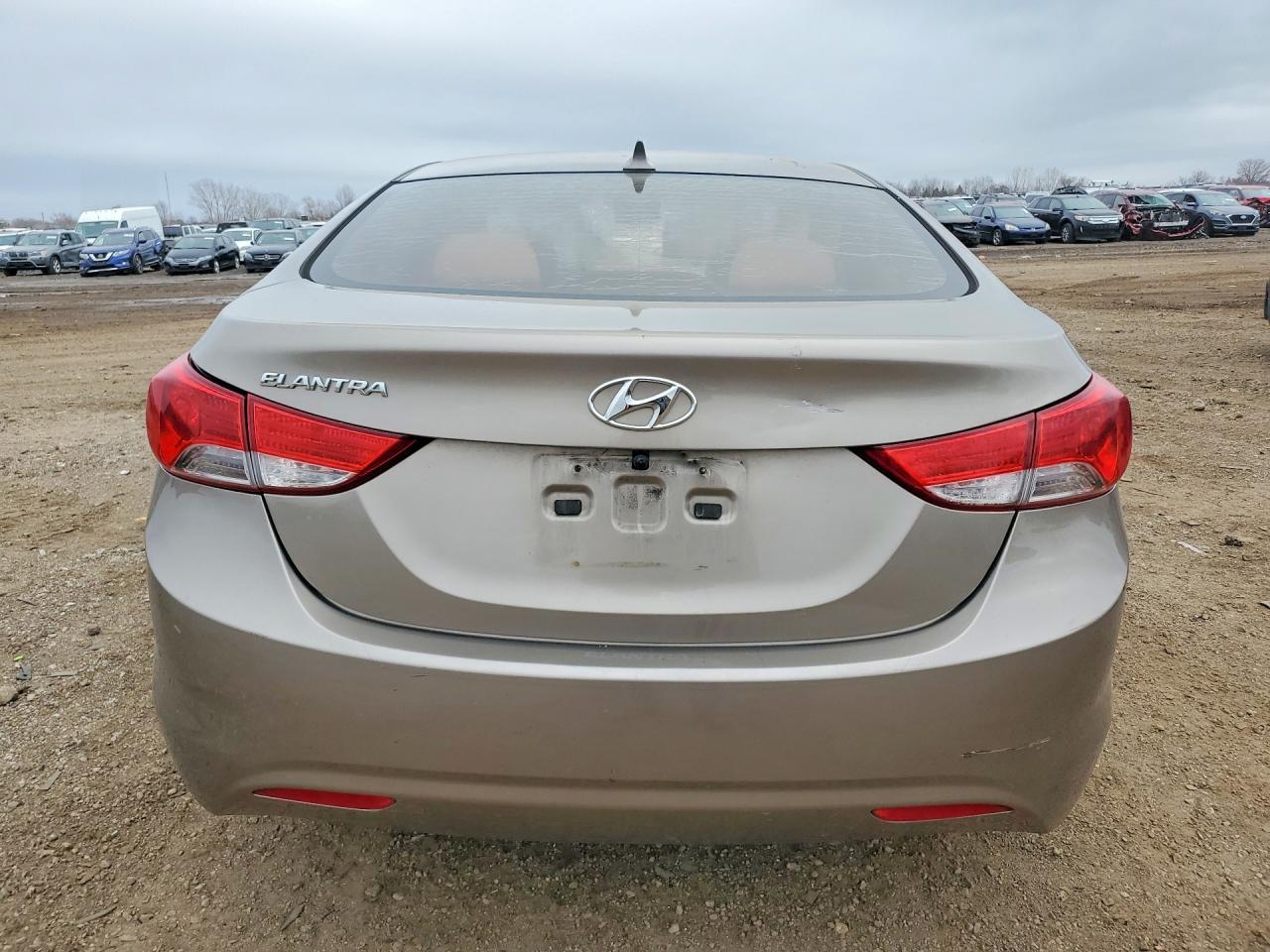 2013 Hyundai Elantra Gls - Фото 6