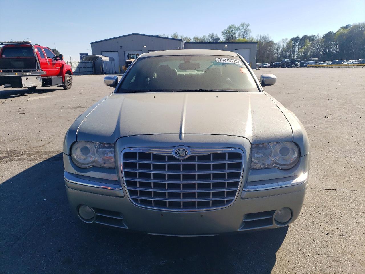 2006 Chrysler 300C - Image 5