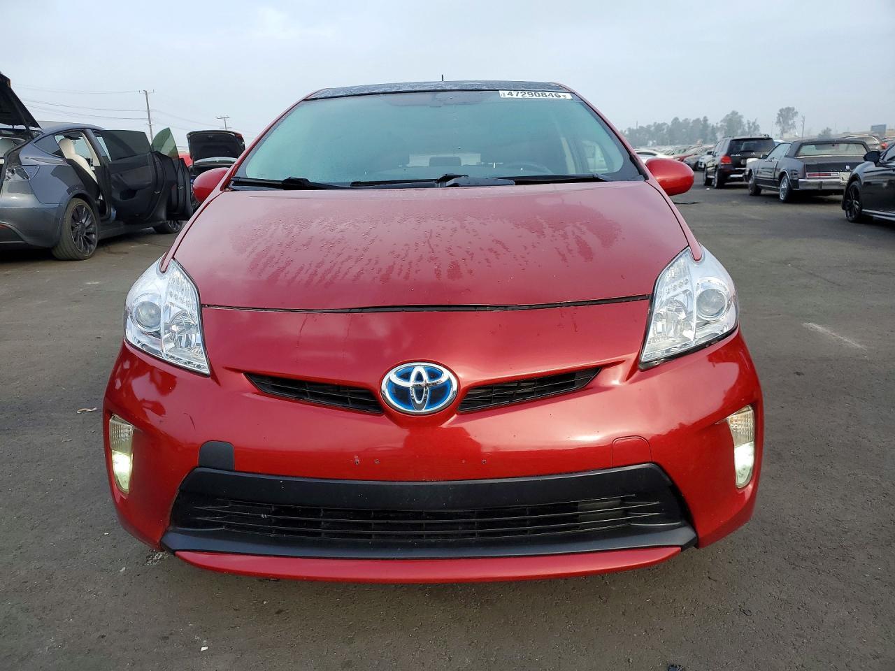 2015 Toyota Prius Four - Image 5