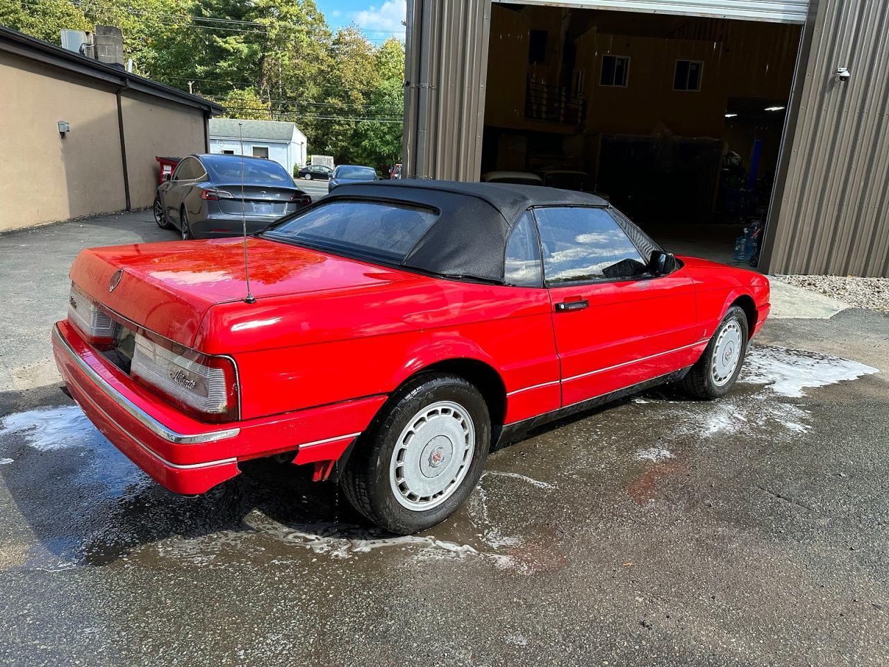 1989 Cadillac Allante - Фото 4
