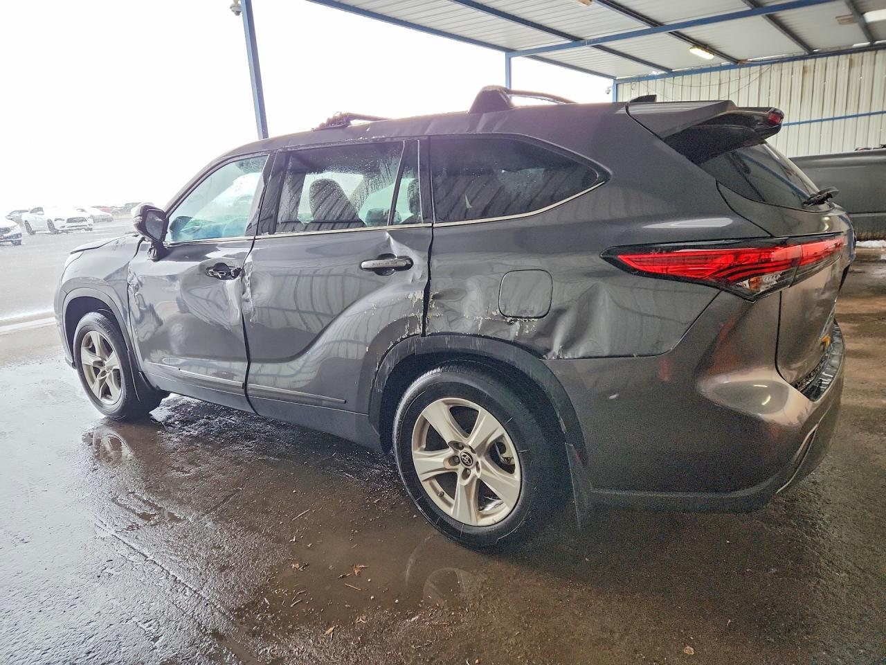 2022 Toyota Highlander Le - Фото 2