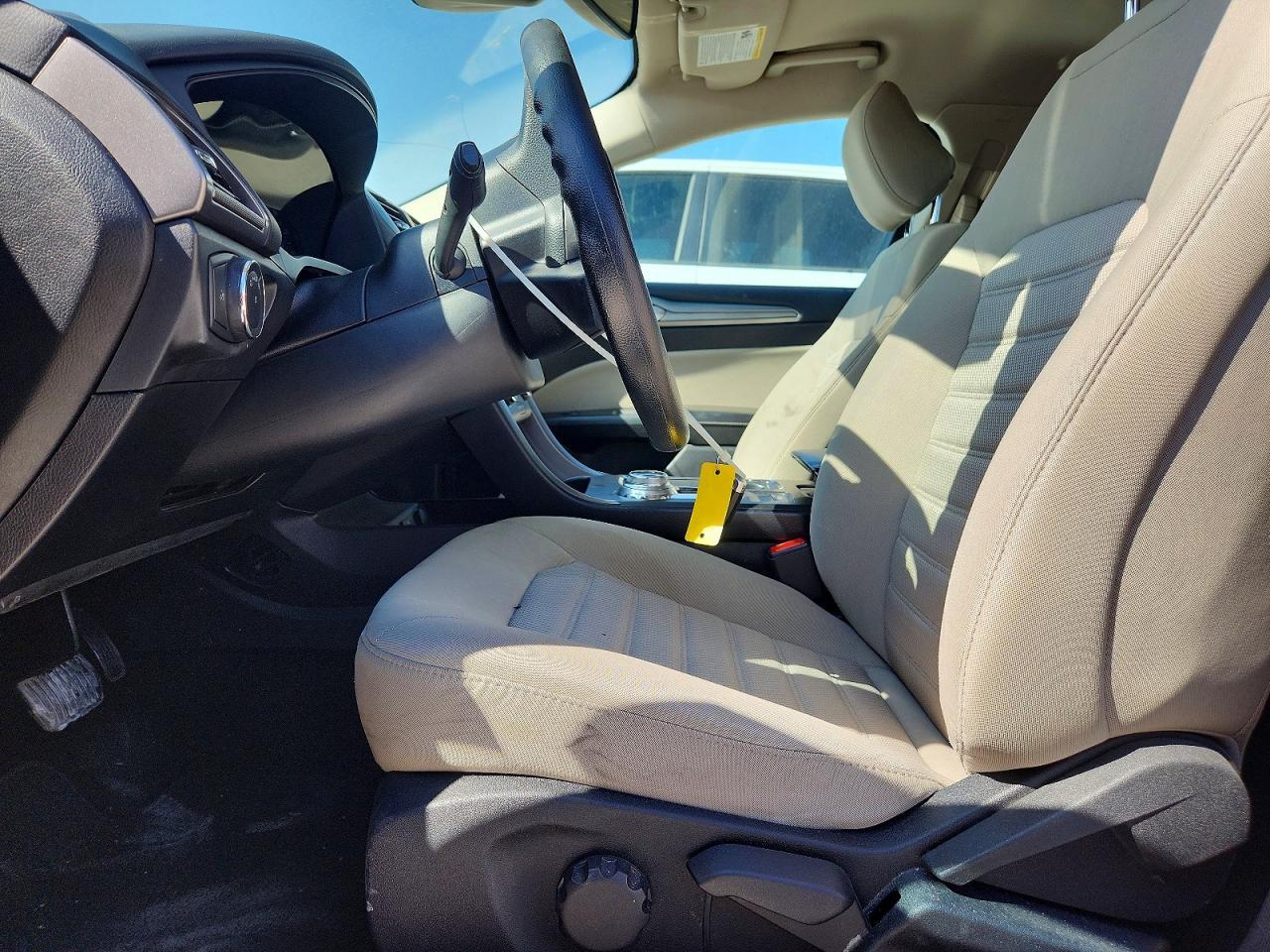 2020 Ford Fusion S - Image 7