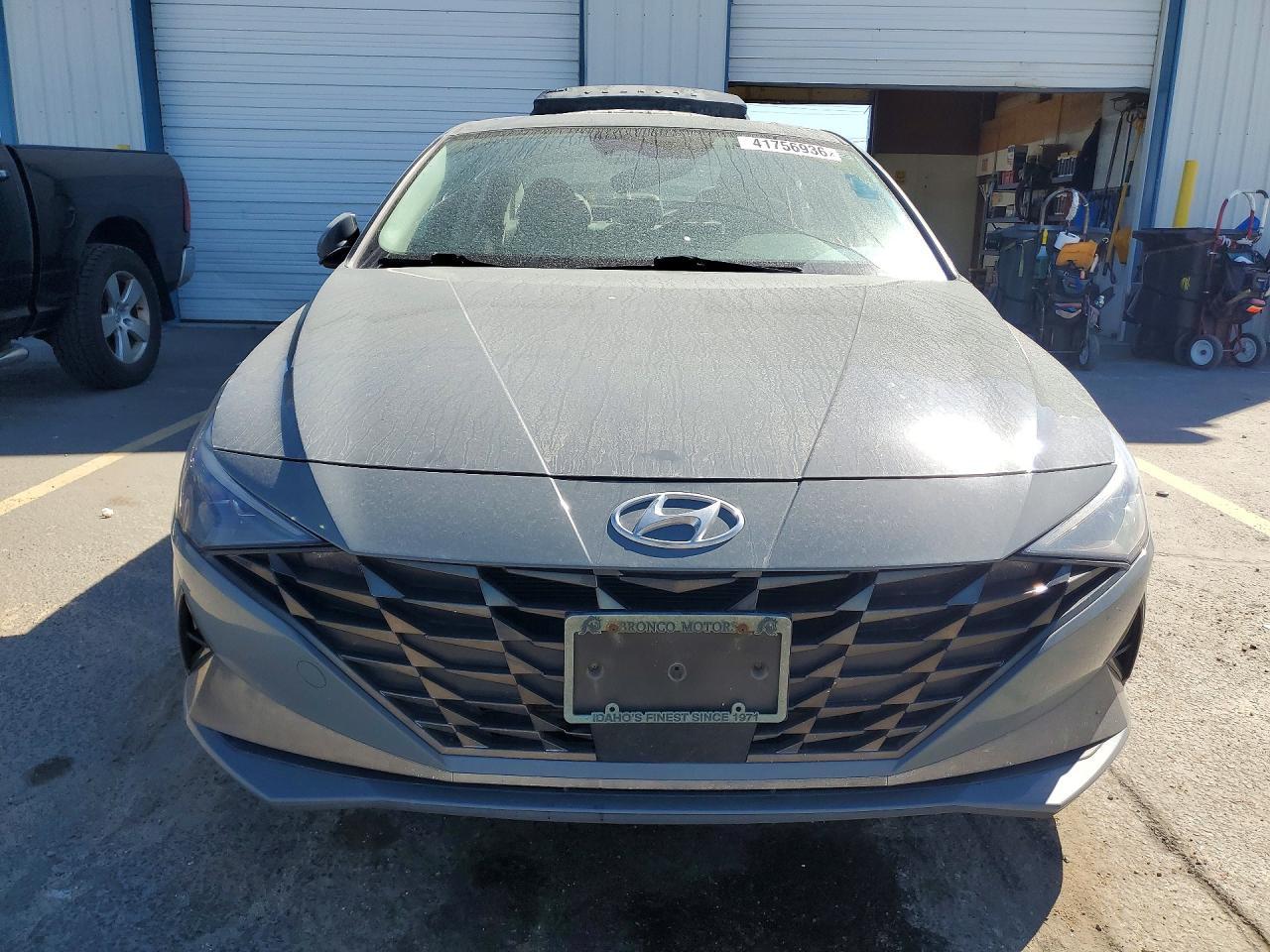 2021 Hyundai Elantra Limited - Фото 5