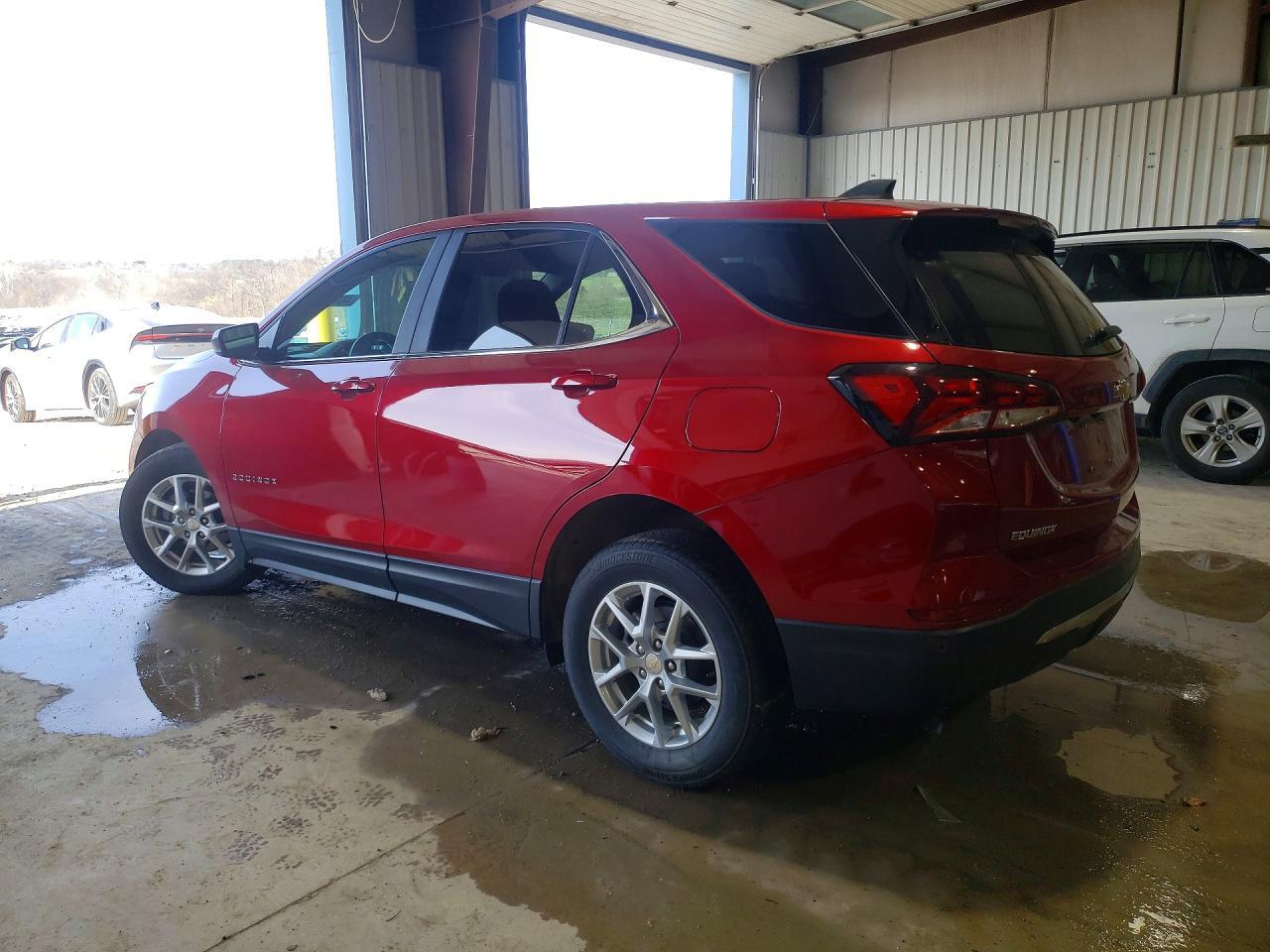 2024 Chevrolet Equinox Lt - Image 2
