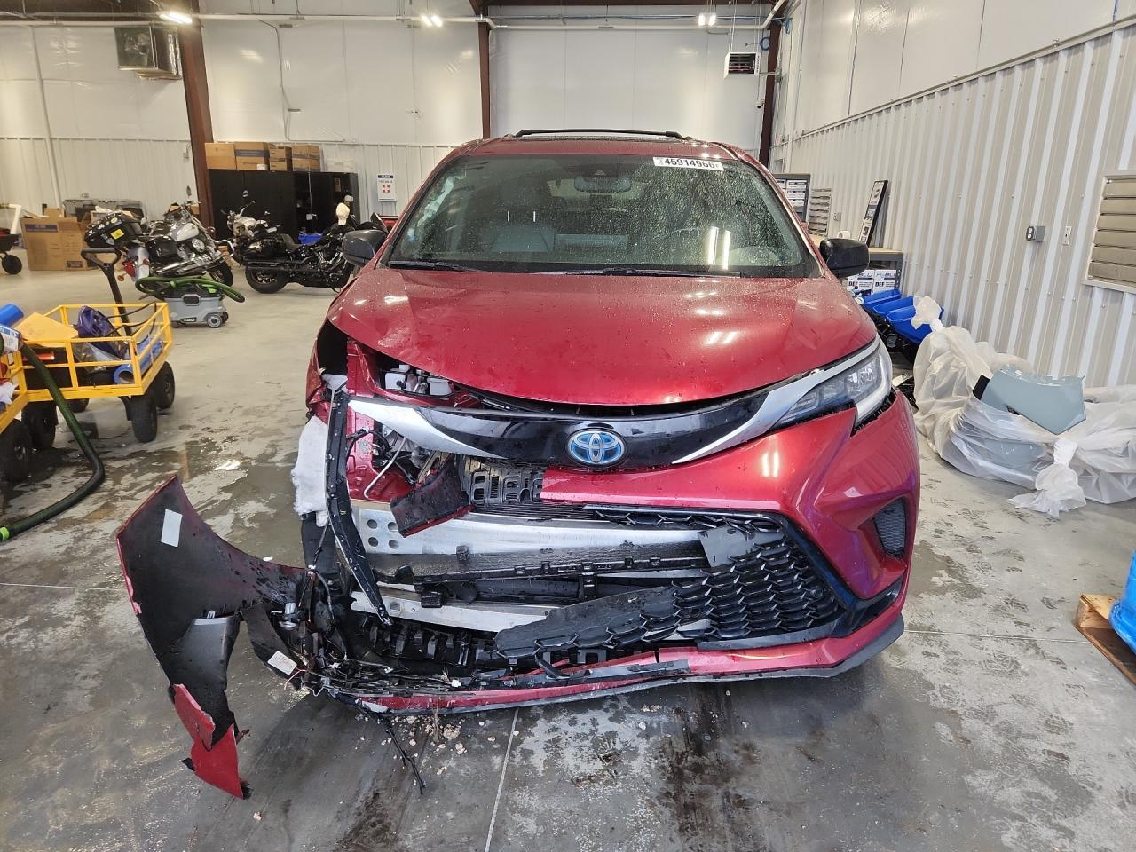 2021 Toyota Sienna Xse 7-Passenger - Image 5