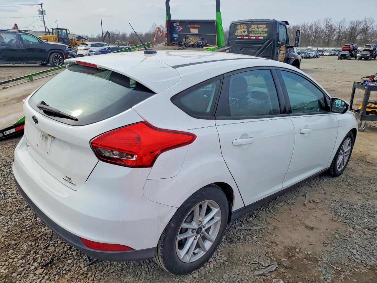 2016 Ford Focus Se - Фото 3